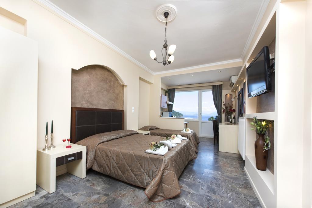 Mouse Island Aparthotel Perama  Room photo