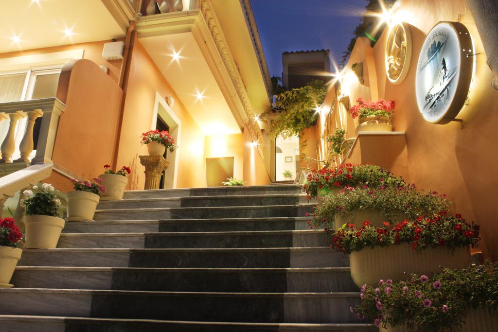 Mouse Island Aparthotel Perama  Exterior photo
